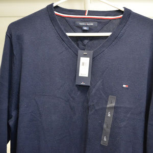 NWT Tommy Hilfiger Long Sleeve V-Neck Sweater Navy